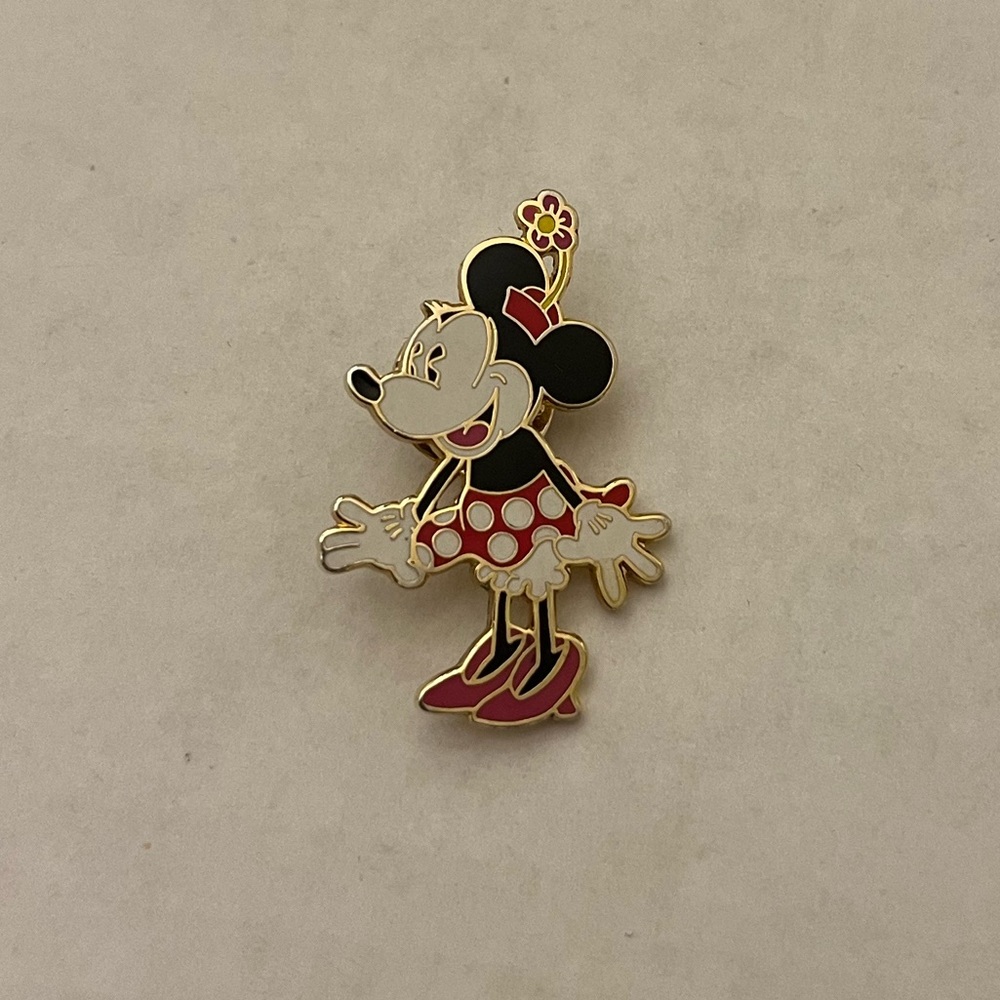 Disney Classic Minnie Mouse Pin